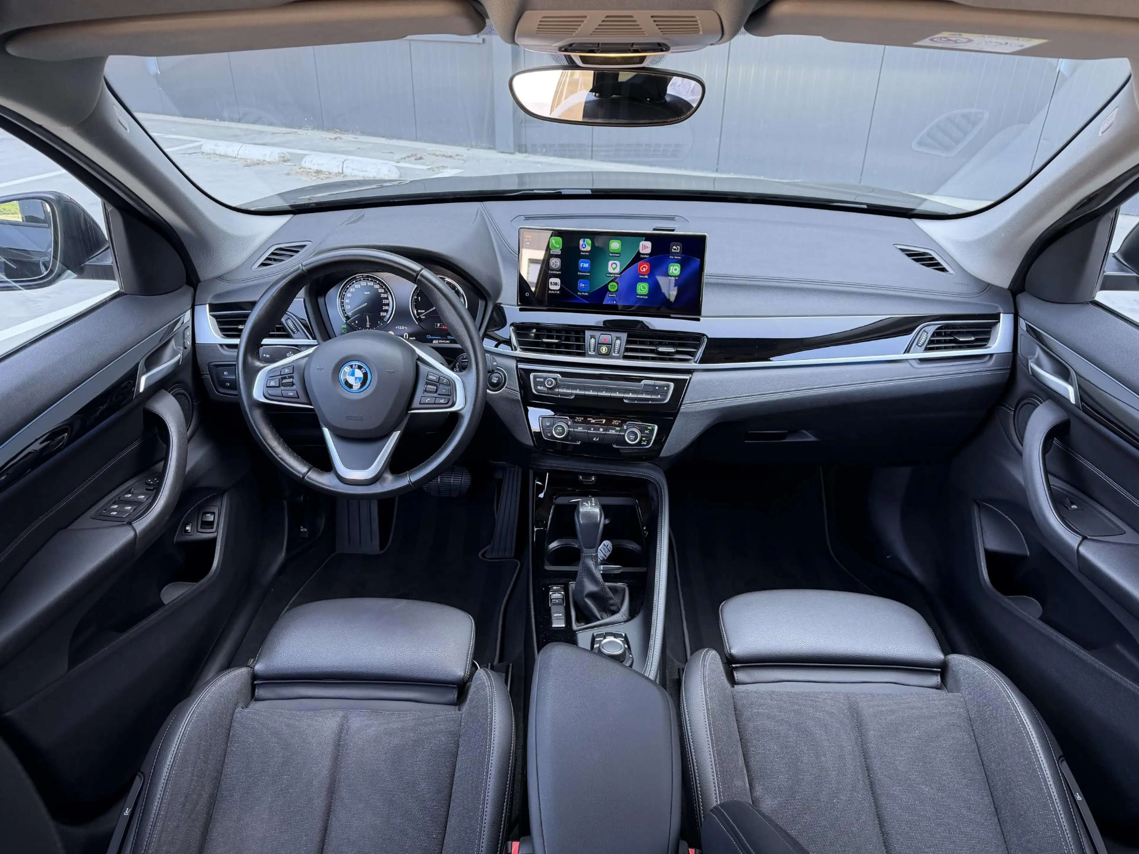 BMW X1 xDrive25e Exec. Sport Line, Carplay, Camera, LED — photo 10
