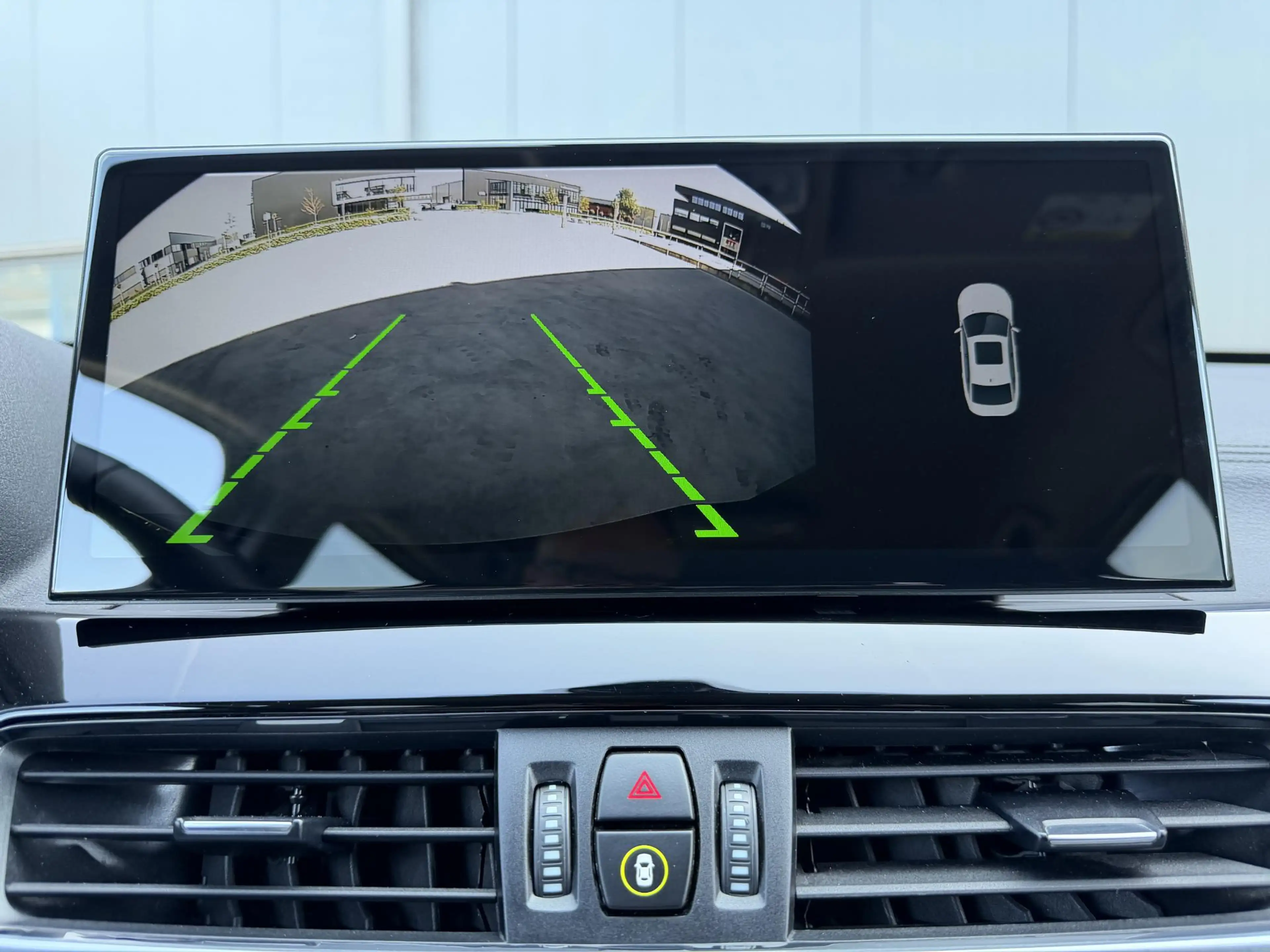 BMW X1 xDrive25e Exec. Sport Line, Carplay, Camera, LED — photo 12
