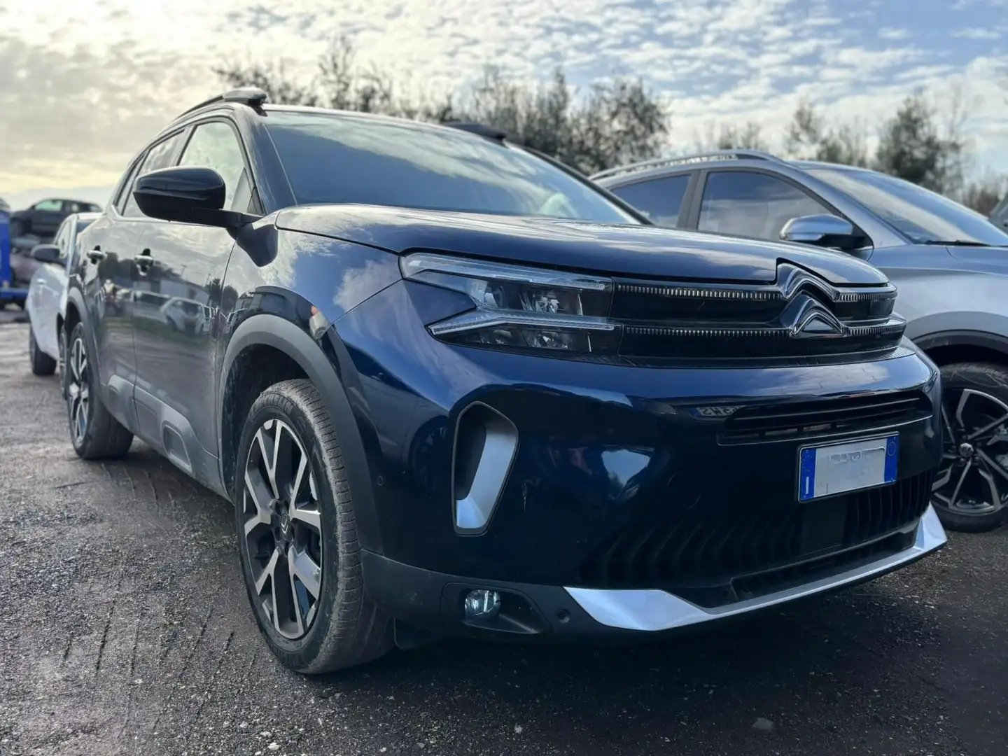 Citroen C5 Aircross PureTech 130 S&S EAT8 Shine Pack Niebieski - 2