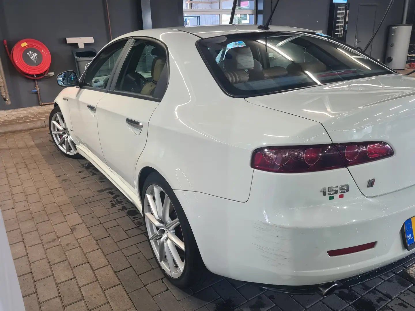 Alfa Romeo 159 2.4 JTD TI bijela - 1