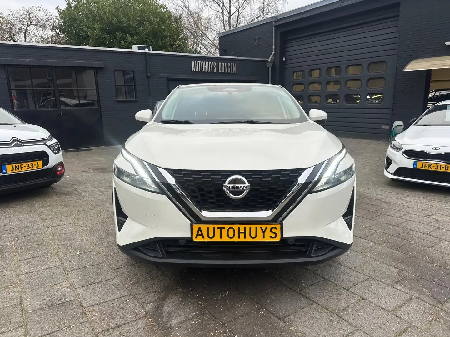 Nissan Qashqai 1.3 MHEV (140pk) Tekna! Navi! Wit - 2