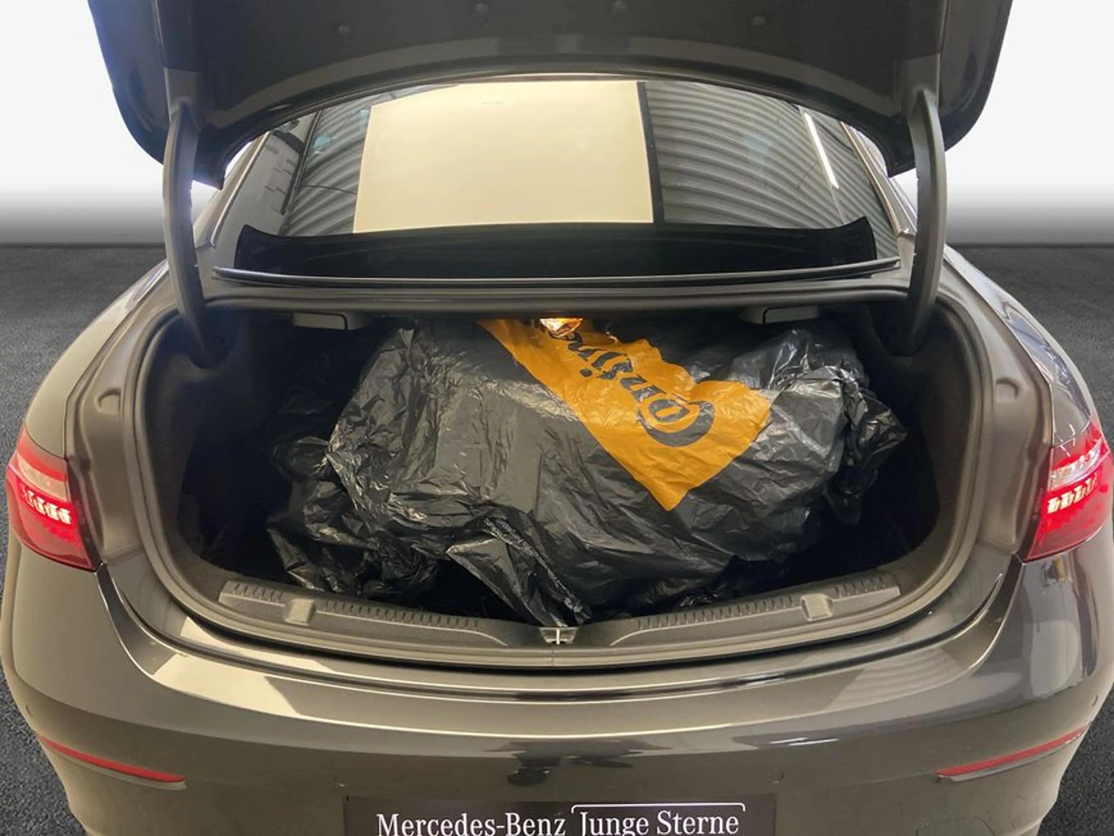 Mercedes-Benz E 450 E-Klasse — photo 8