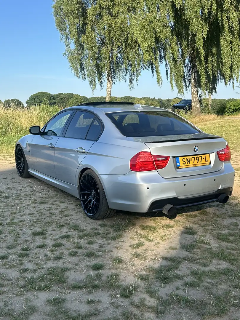BMW 330 335i High Executive Grijs - 1