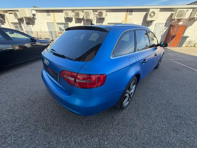 Audi A4 view 5