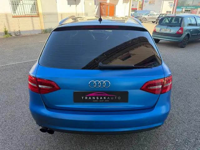 Audi A4 view 6