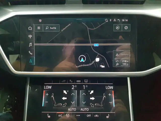 Audi A6 view 12