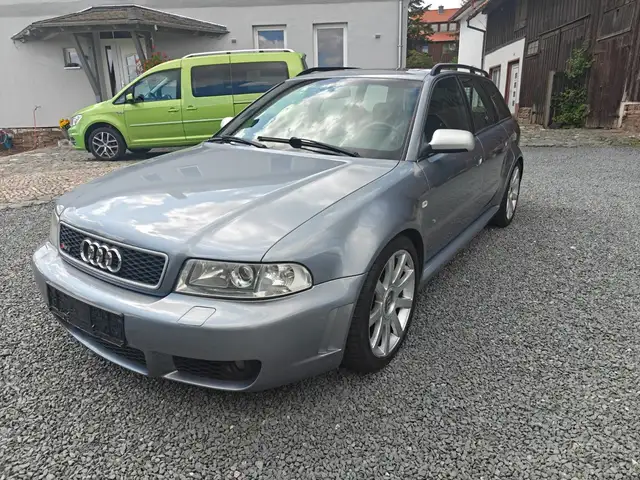Audi RS4 2.7 quattro