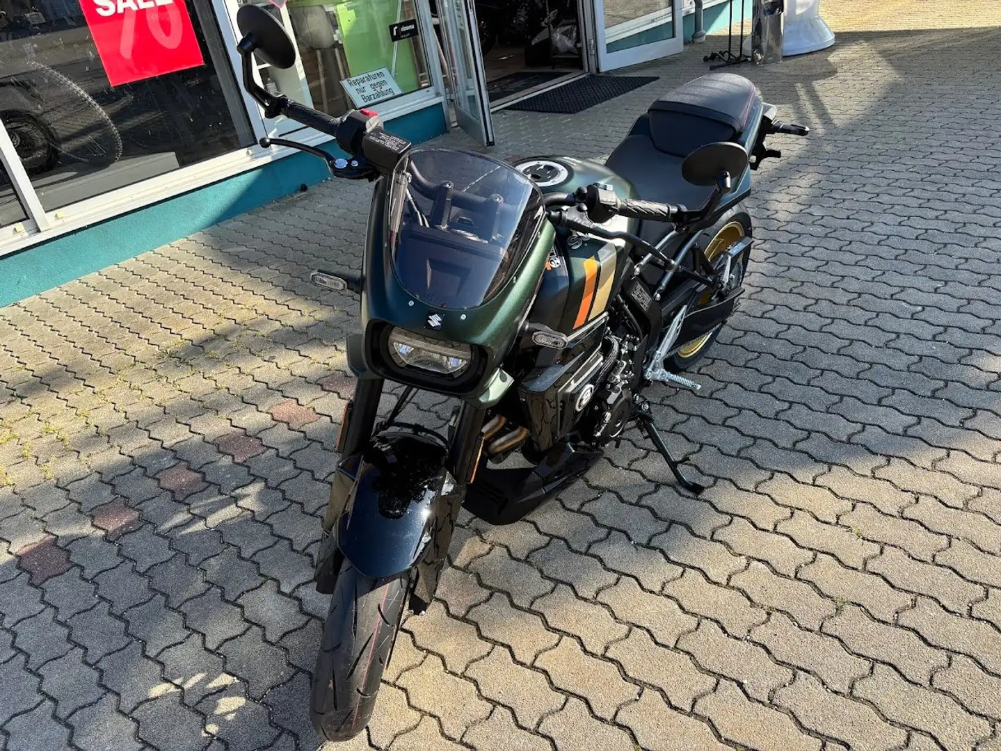 Suzuki GSX 8S TT Retro Grün - 2