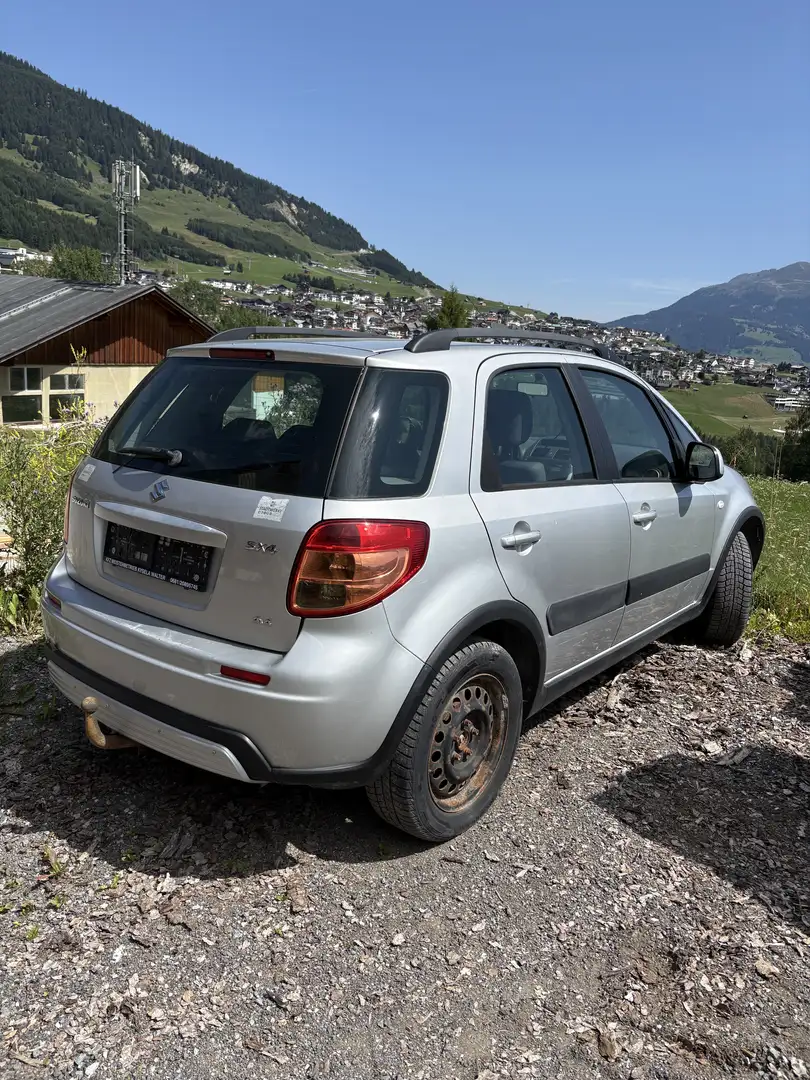 Suzuki S-Cross Silber - 2