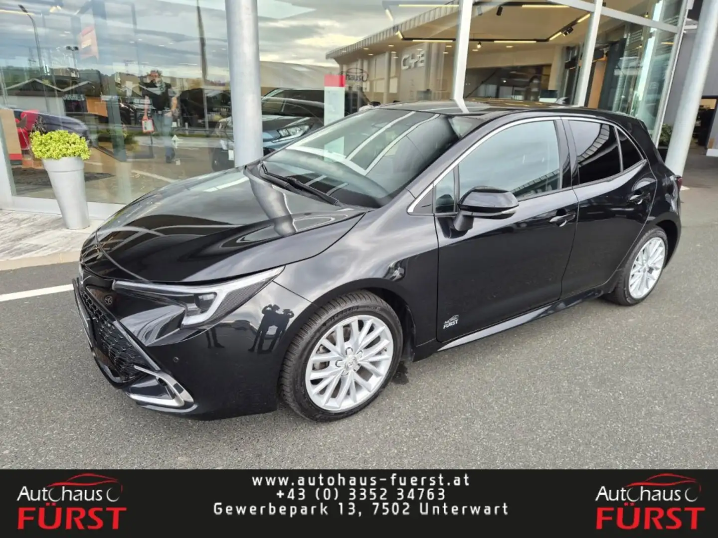 Toyota Corolla 1,8l Hybrid 5 Türer Active Drive *8-Fach* Nero - 1