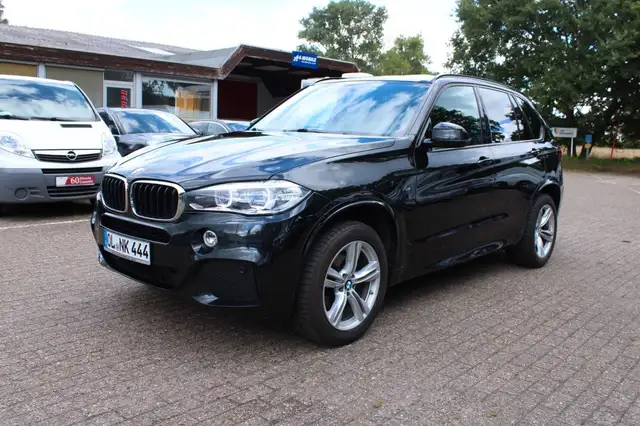 BMW X5 3.0d xDrive M Paket Leder Kamera AHK 19 Zoll