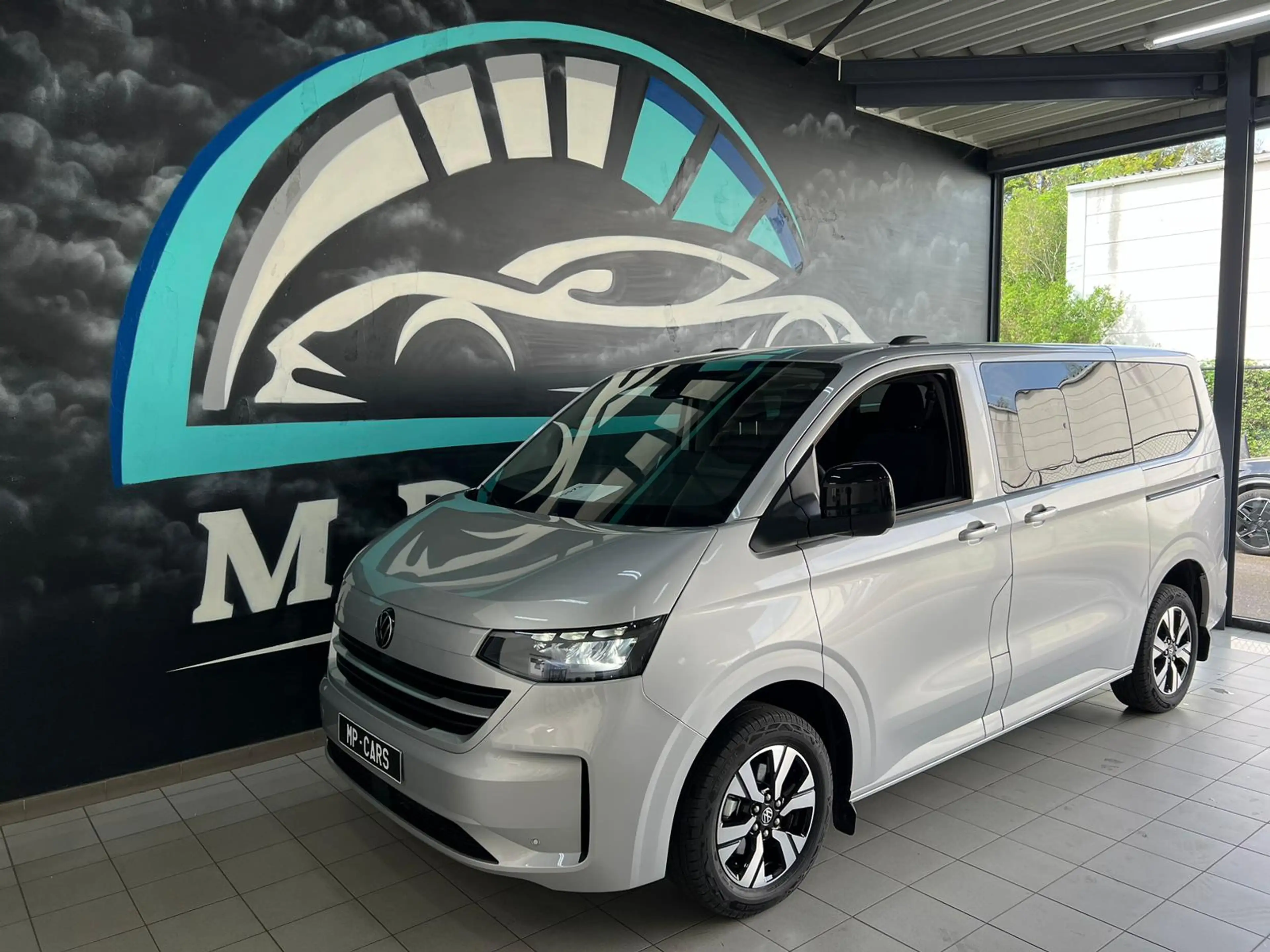Volkswagen T7 Caravelle E-Caravelle