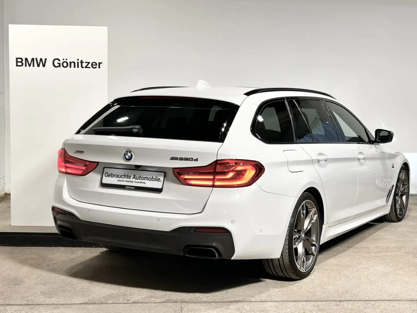 BMW M550 M550d xDrive Blanc - 2