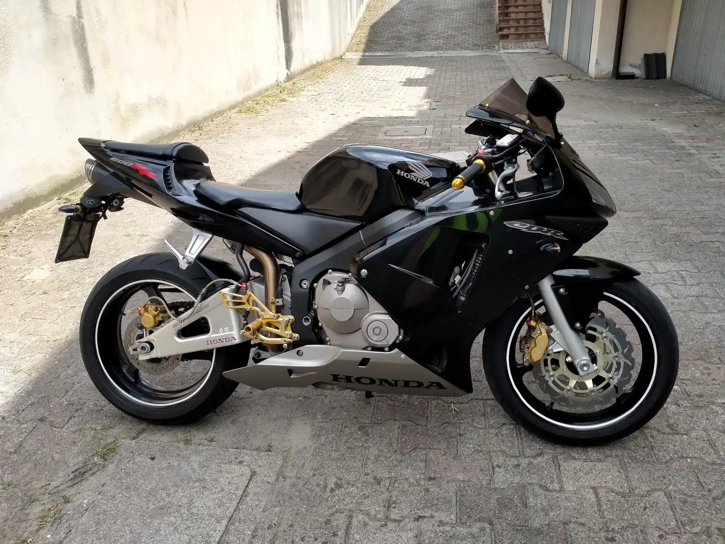 Honda CBR 600 Černá - 1