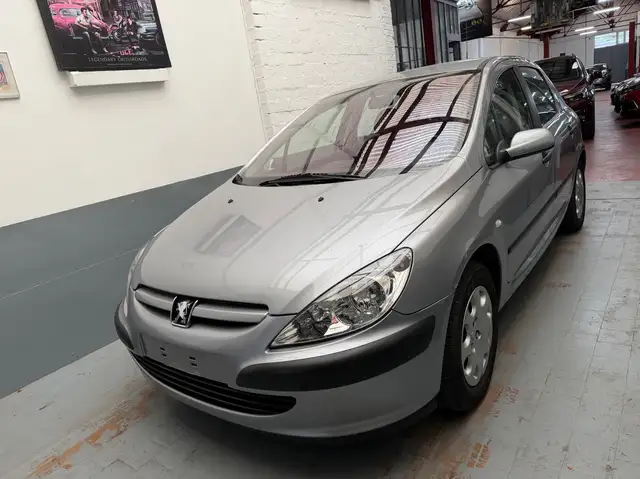 Peugeot 307 1.6i *** 7822 km *** reel carnet entretien complet