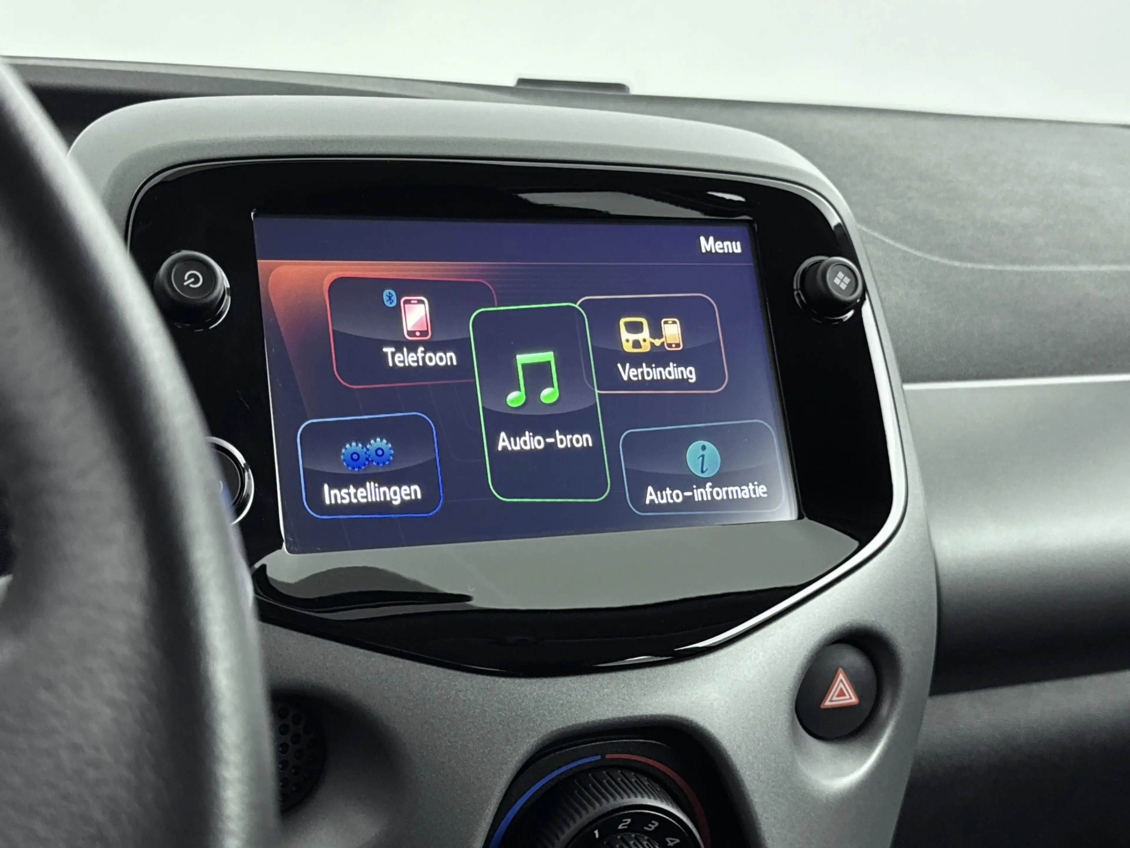 Toyota Aygo 1.0 VVT-i x-play | BTW voertuig | Dealer onderhoud — photo 9