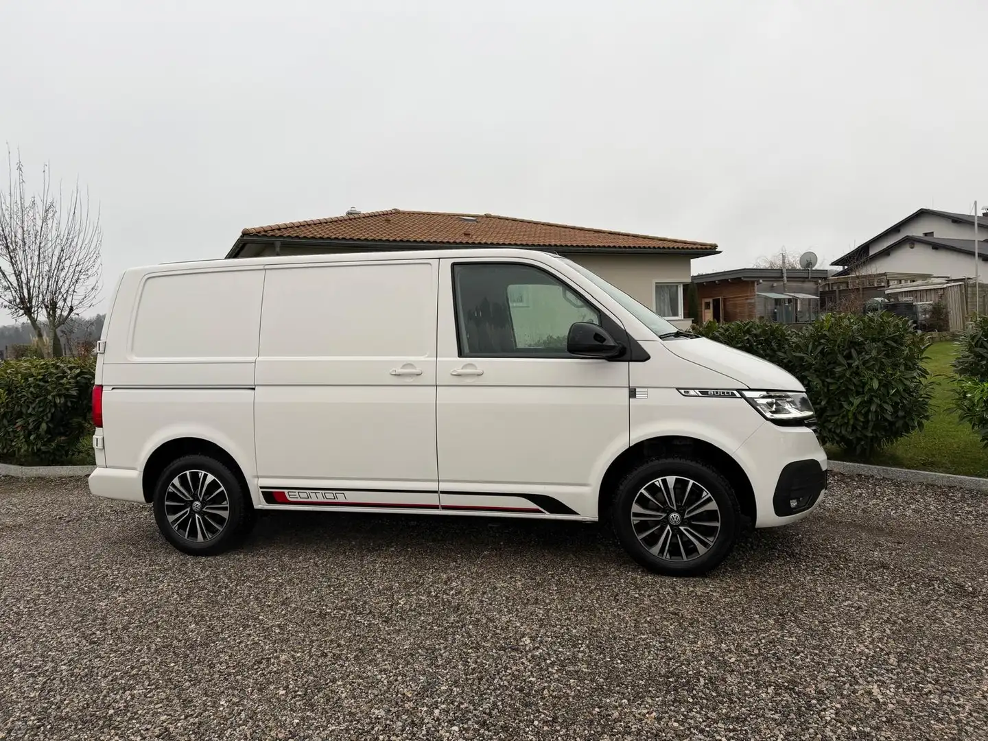 Volkswagen T6.1 Transporter T6.1 Bulli Kastenwagen Vollausstattung Scheckheft - 2