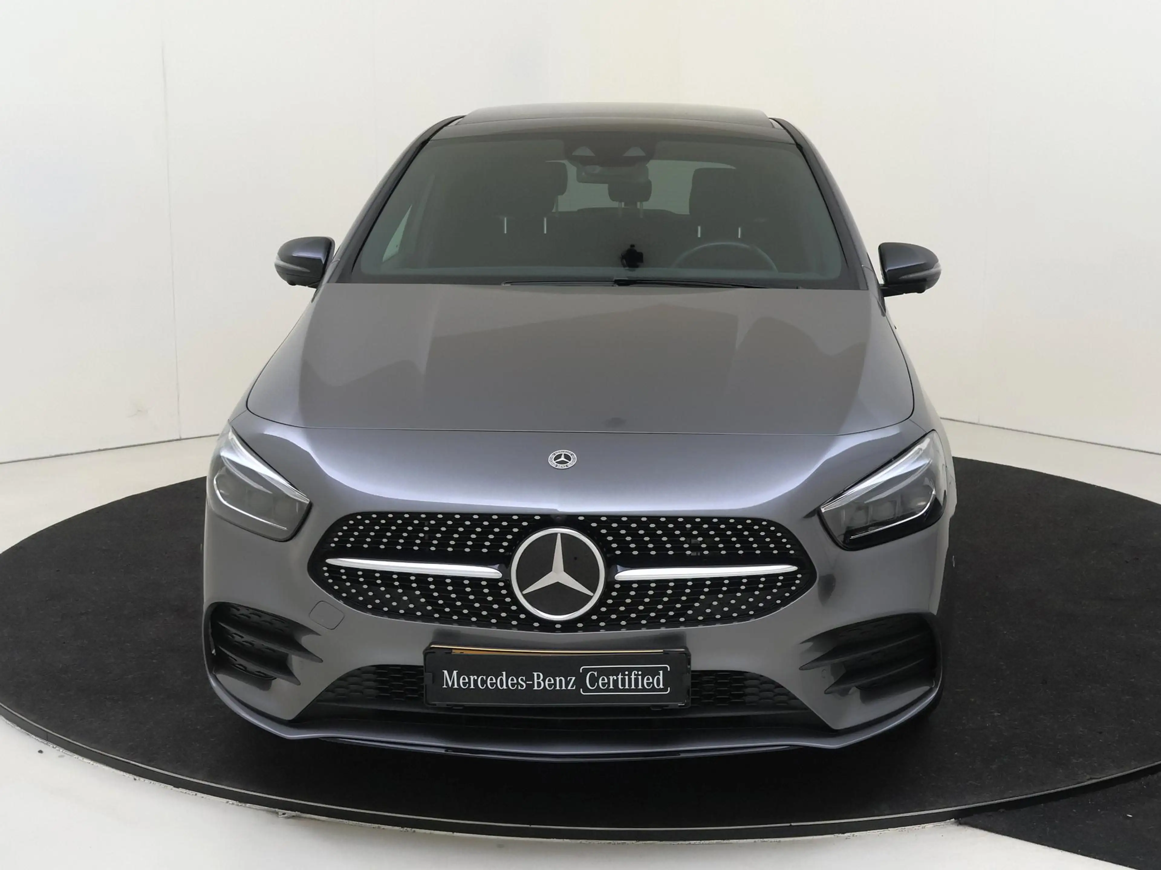 Mercedes-Benz B 250 250e Business Solution AMG-Line / Panaroma-dak / N — photo 6