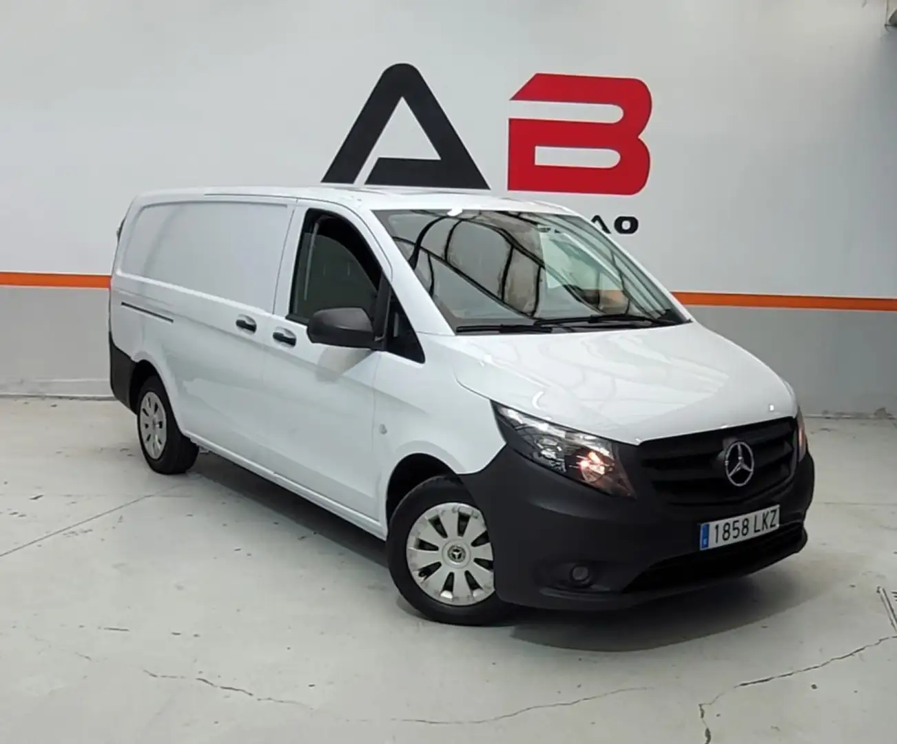 Mercedes-Benz Vito Furgón 114CDI tD Pro Larga 9G-Tronic Blanco - 2