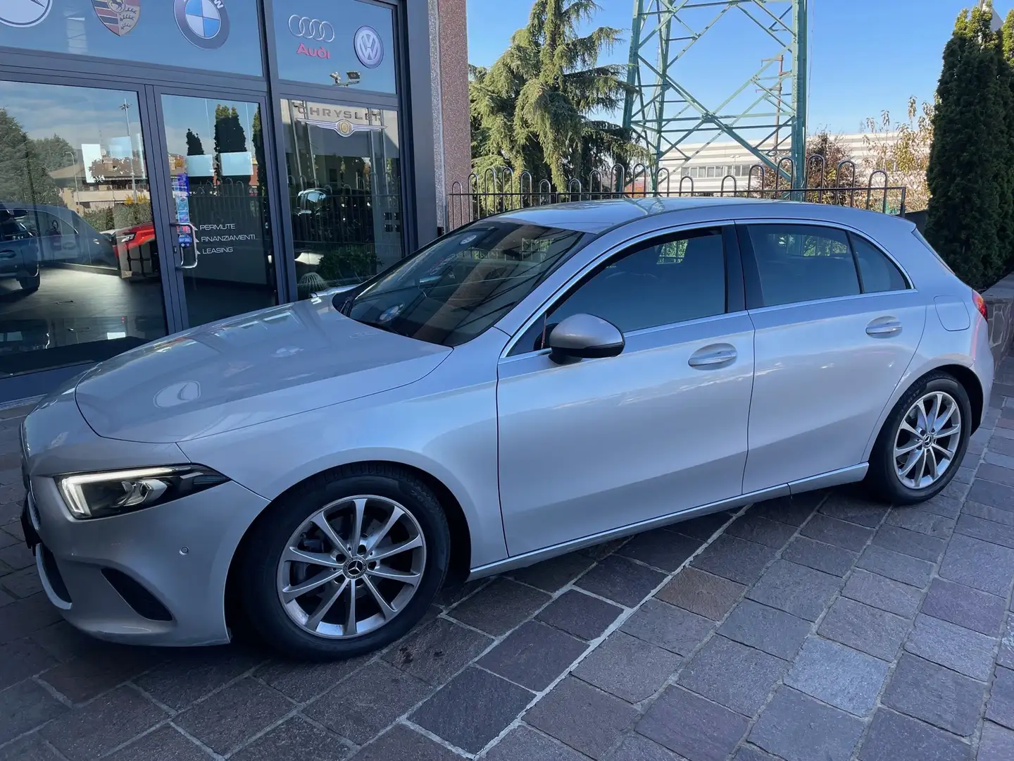 Mercedes-Benz A 180 SPORT AUT. NEOPATENTATI Argent - 2