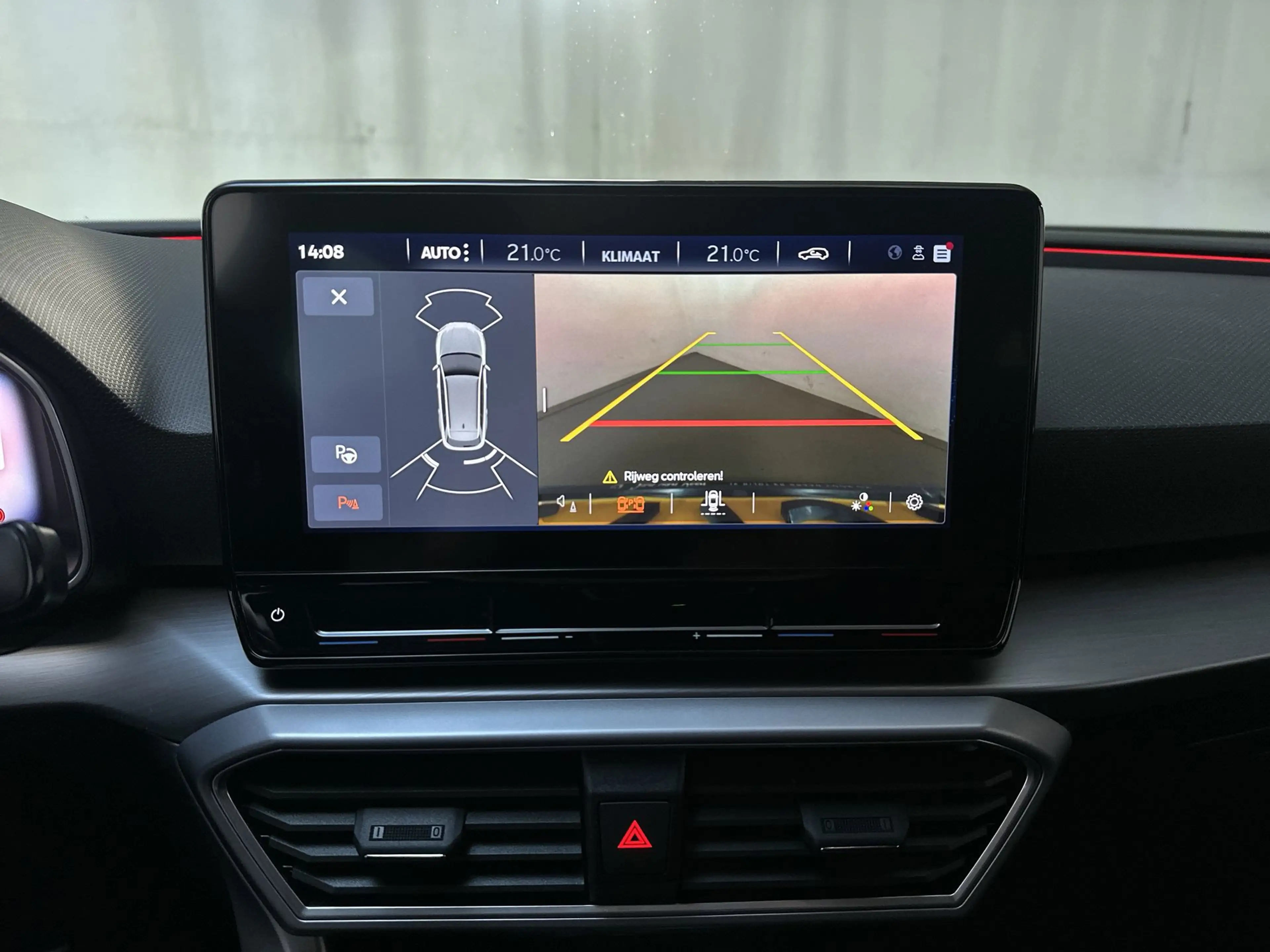 SEAT Leon Sportstourer 1.0 TSI FR Business Intense Camera Sf — photo 9