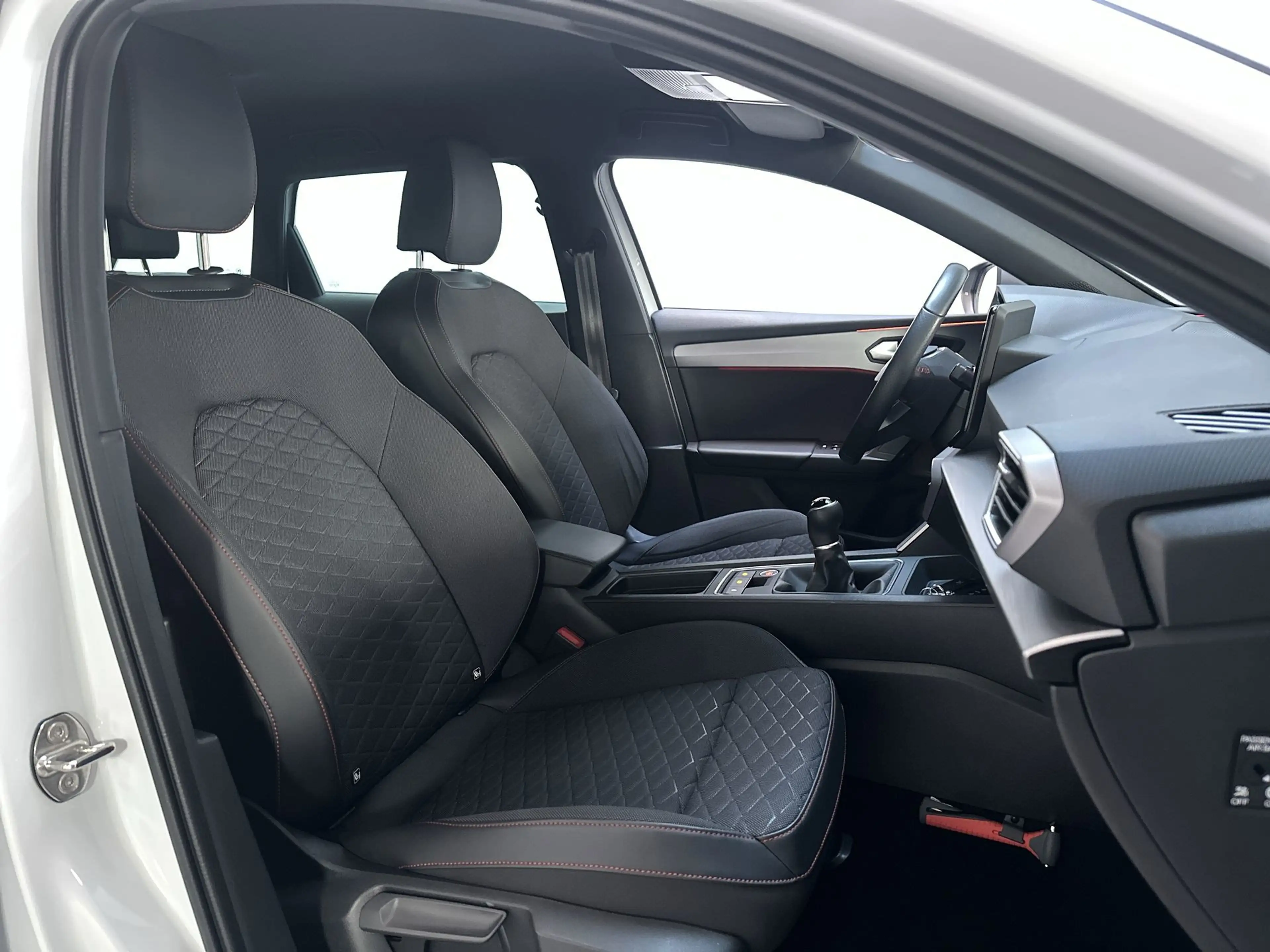 SEAT Leon Sportstourer 1.0 TSI FR Business Intense Camera Sf — photo 5