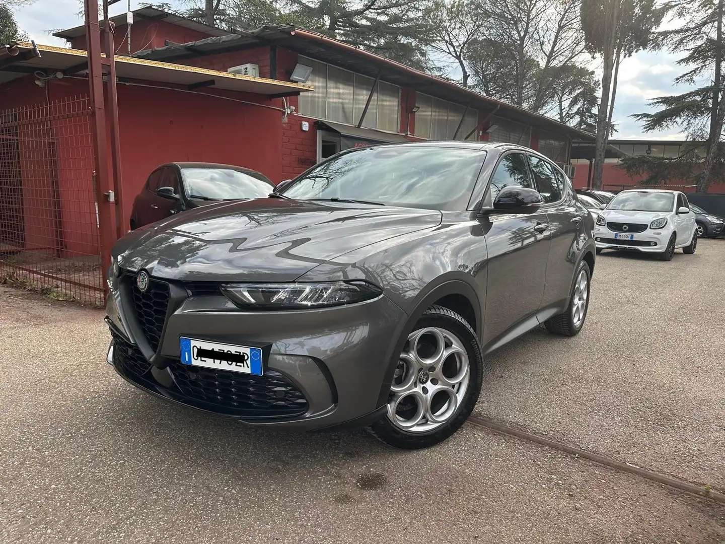Alfa Romeo Tonale 1.5 130 CV MHEV TCT7 Sprint Grau - 2