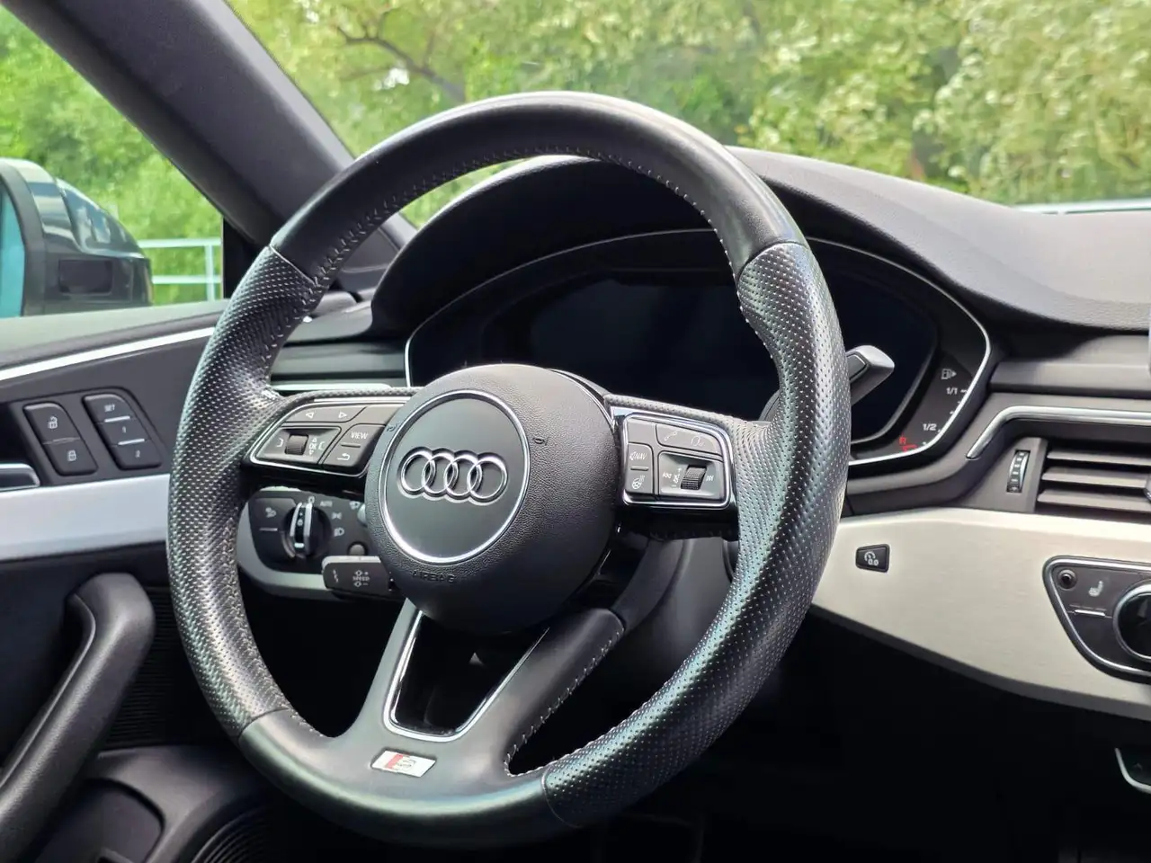 Audi A5 photo Audi A5
