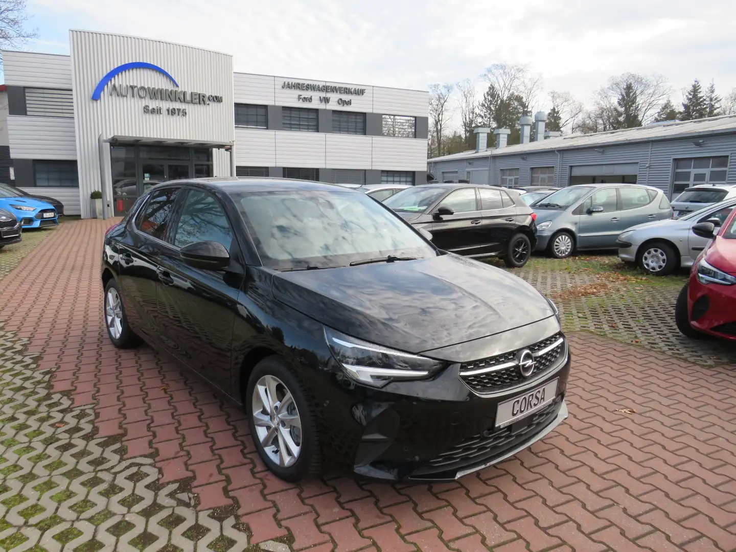 Opel Corsa CORSA F 1,2 T*ELEGANCE**LED+BLIS+KAA+PDCv+h* Negro - 1
