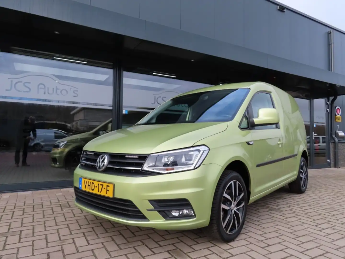 Volkswagen Caddy 2.0 TDI L1H1 C-ED DSG Airco Led Navi 2020 Verde - 1