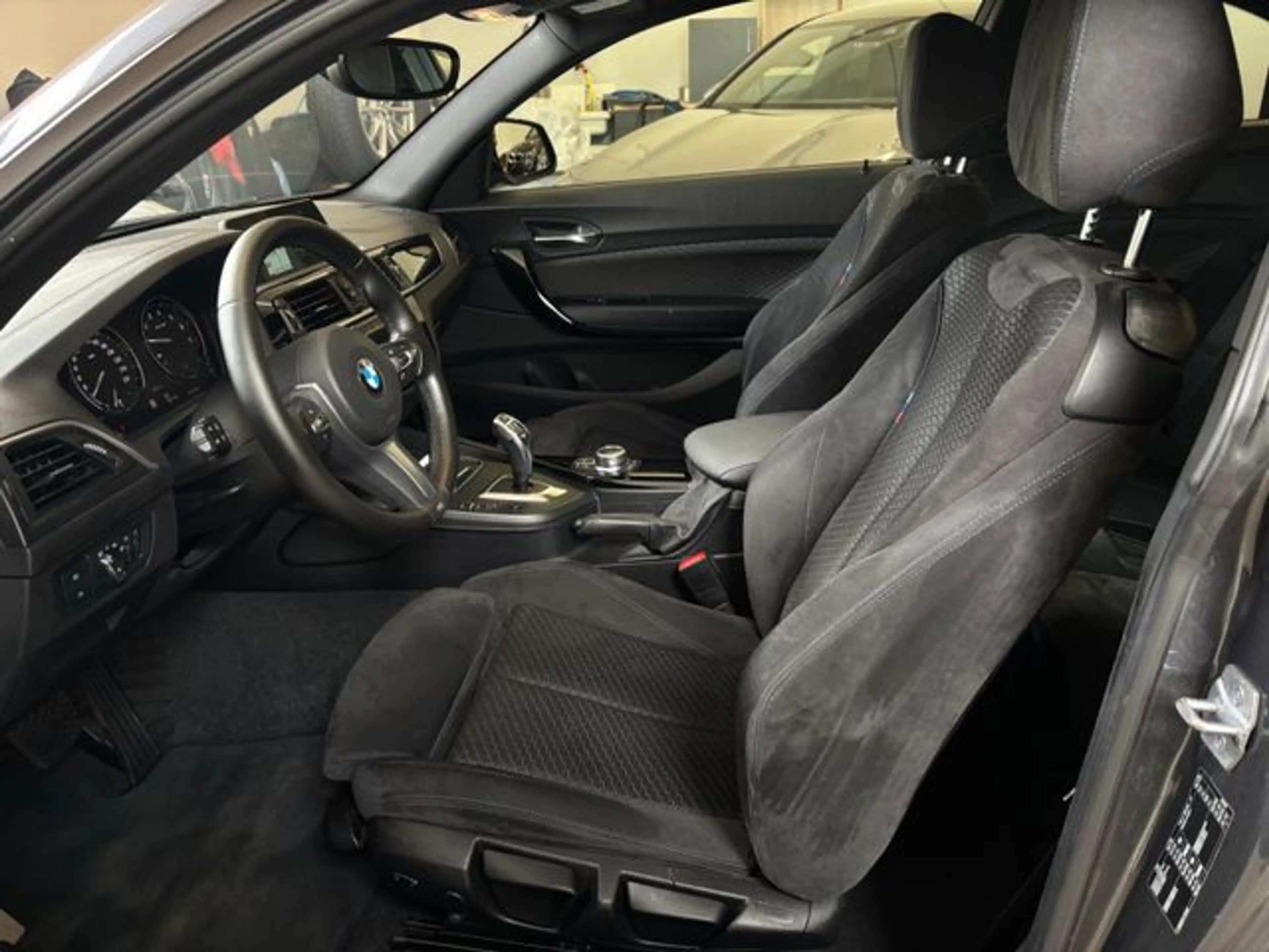 BMW 230 i Coupe *M-Sport*Sp.Aut.HiFi*DEUTSCH — photo 12