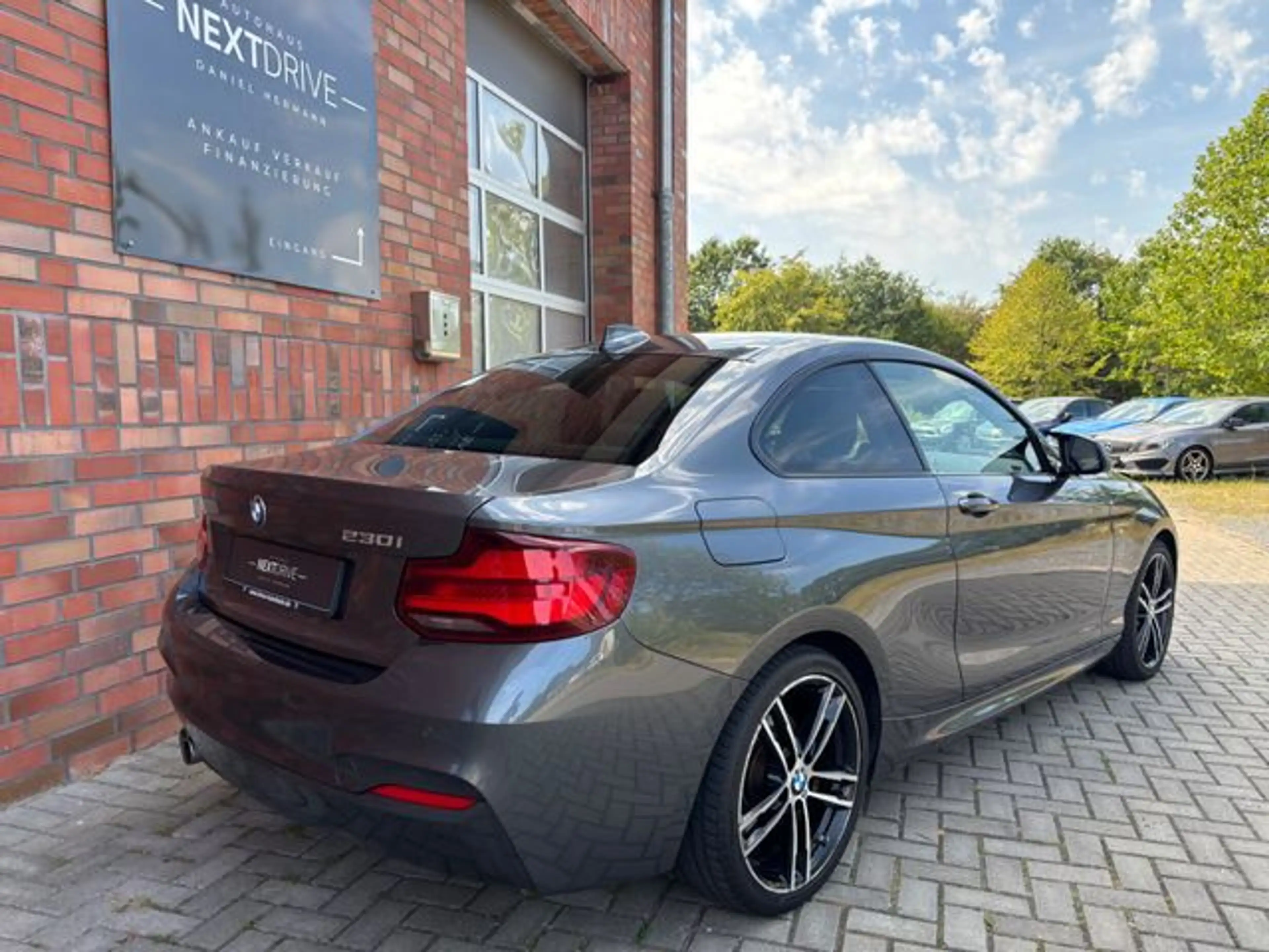 BMW 230 i Coupe *M-Sport*Sp.Aut.HiFi*DEUTSCH — photo 8