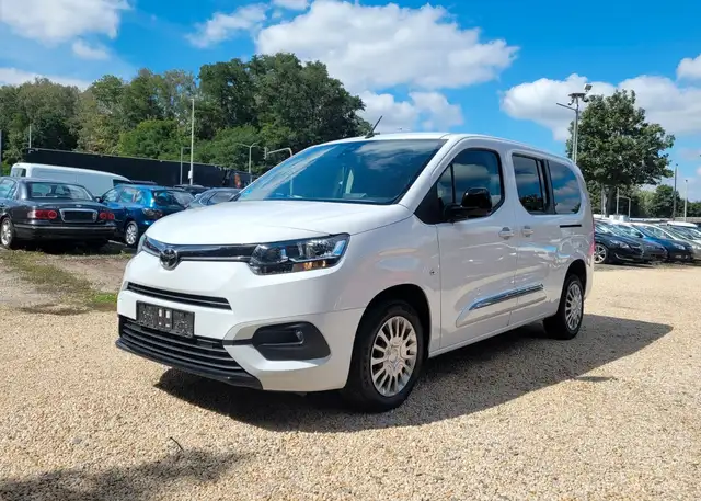 Toyota Proace Verso Shuttle*Temp*M+S*Klima*SZH*TÜV