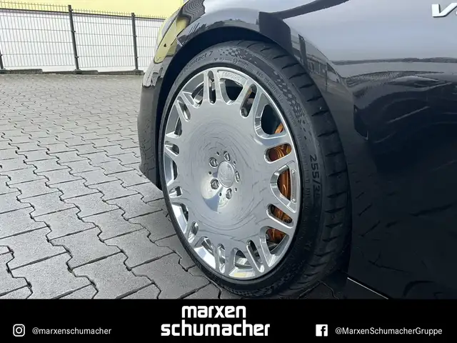 Mercedes-Benz S-Class view 8