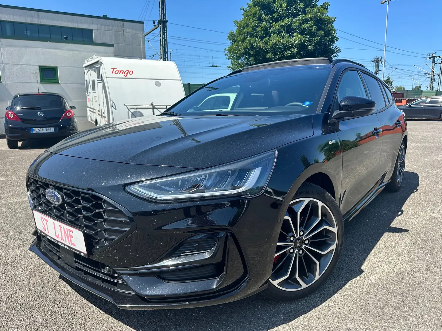 Ford Focus ST-Line X Panorama, AHK, iACC Noir - 1