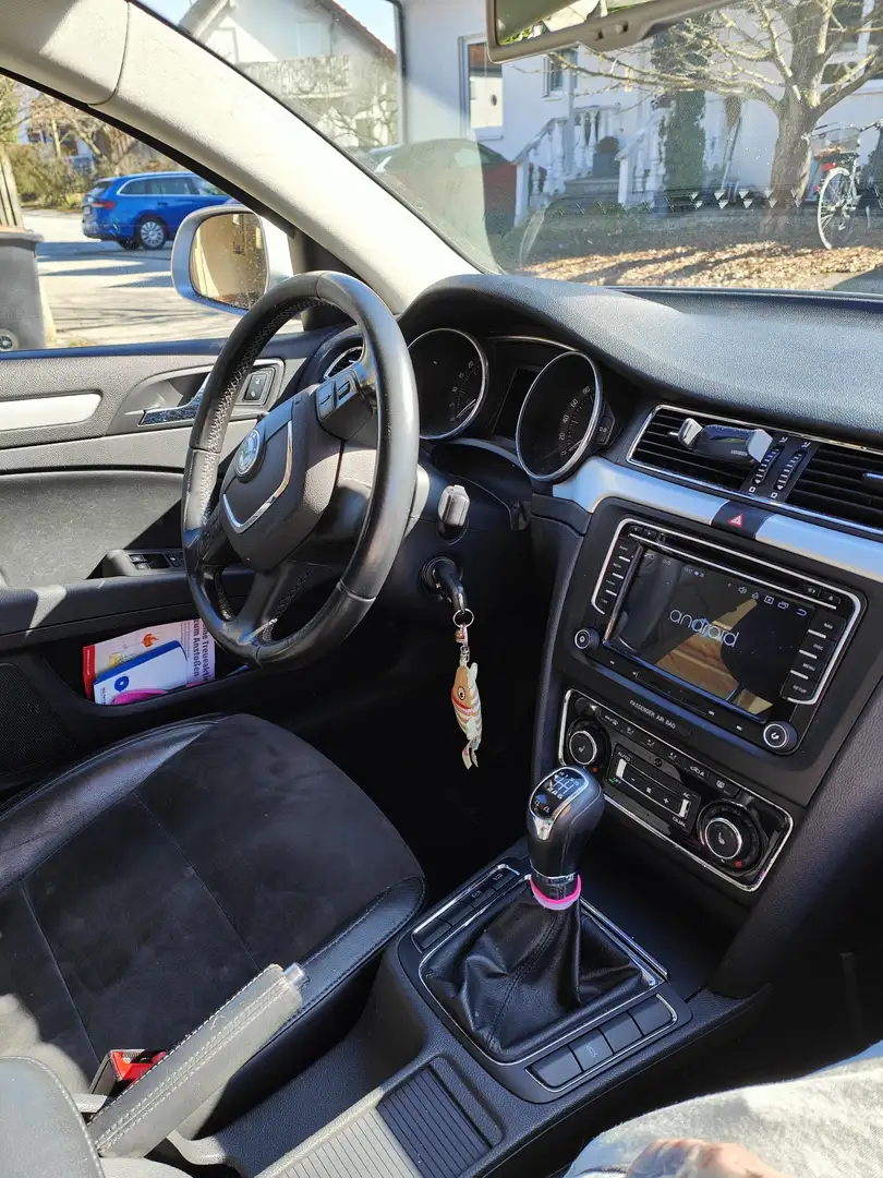Skoda Superb Combi 2.0 TDI 4x4 Elegance - 2
