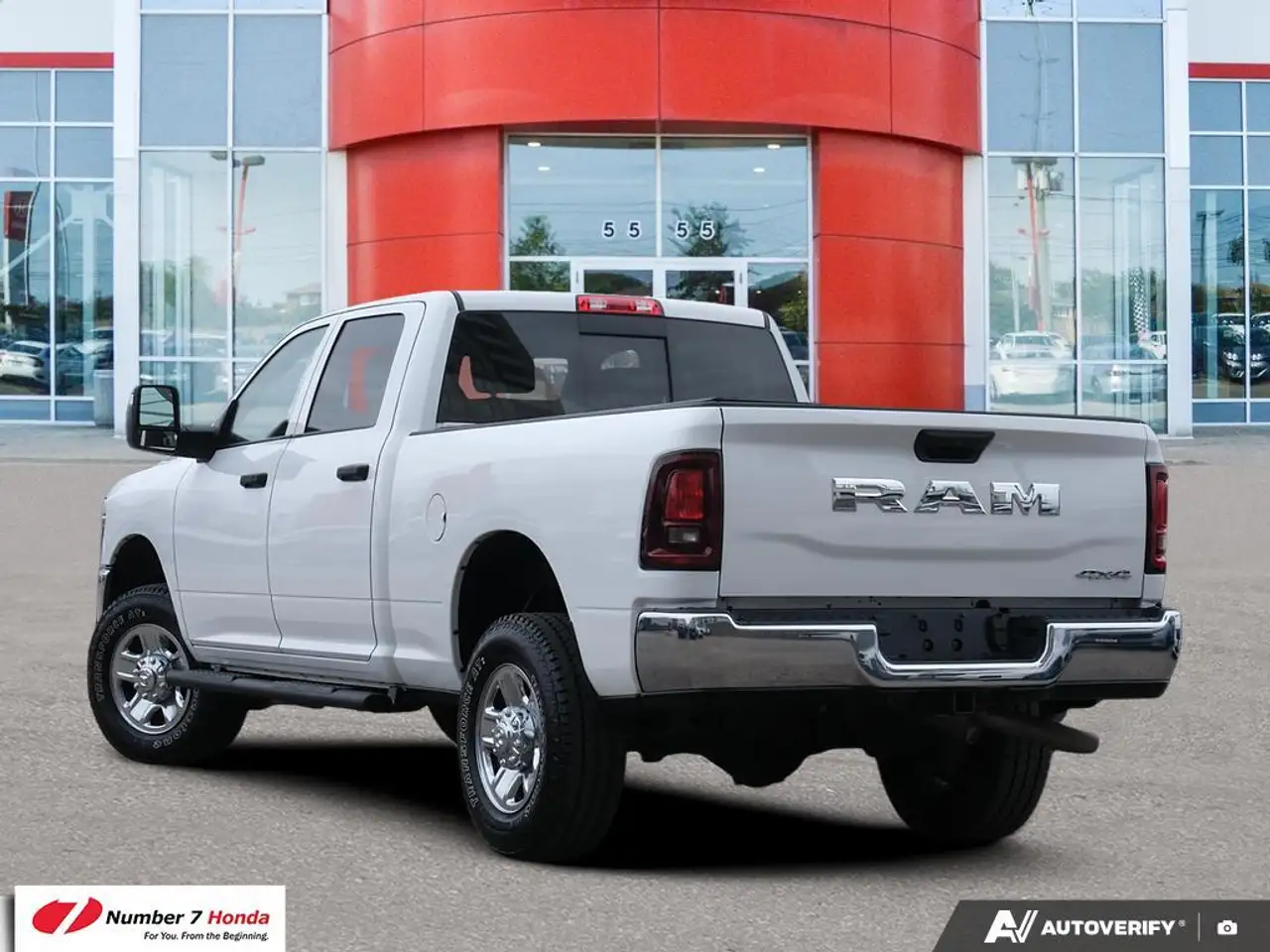 RAM 2500 снимка RAM 2500