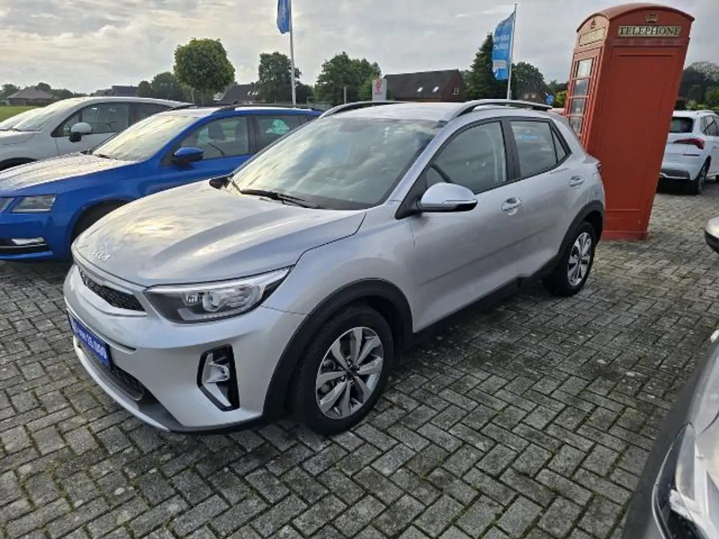 Kia Stonic Vision 1.0 TGDI #ALU #KLIMA #RÜCKFAHRKAMERA #DAB+ Silber - 2
