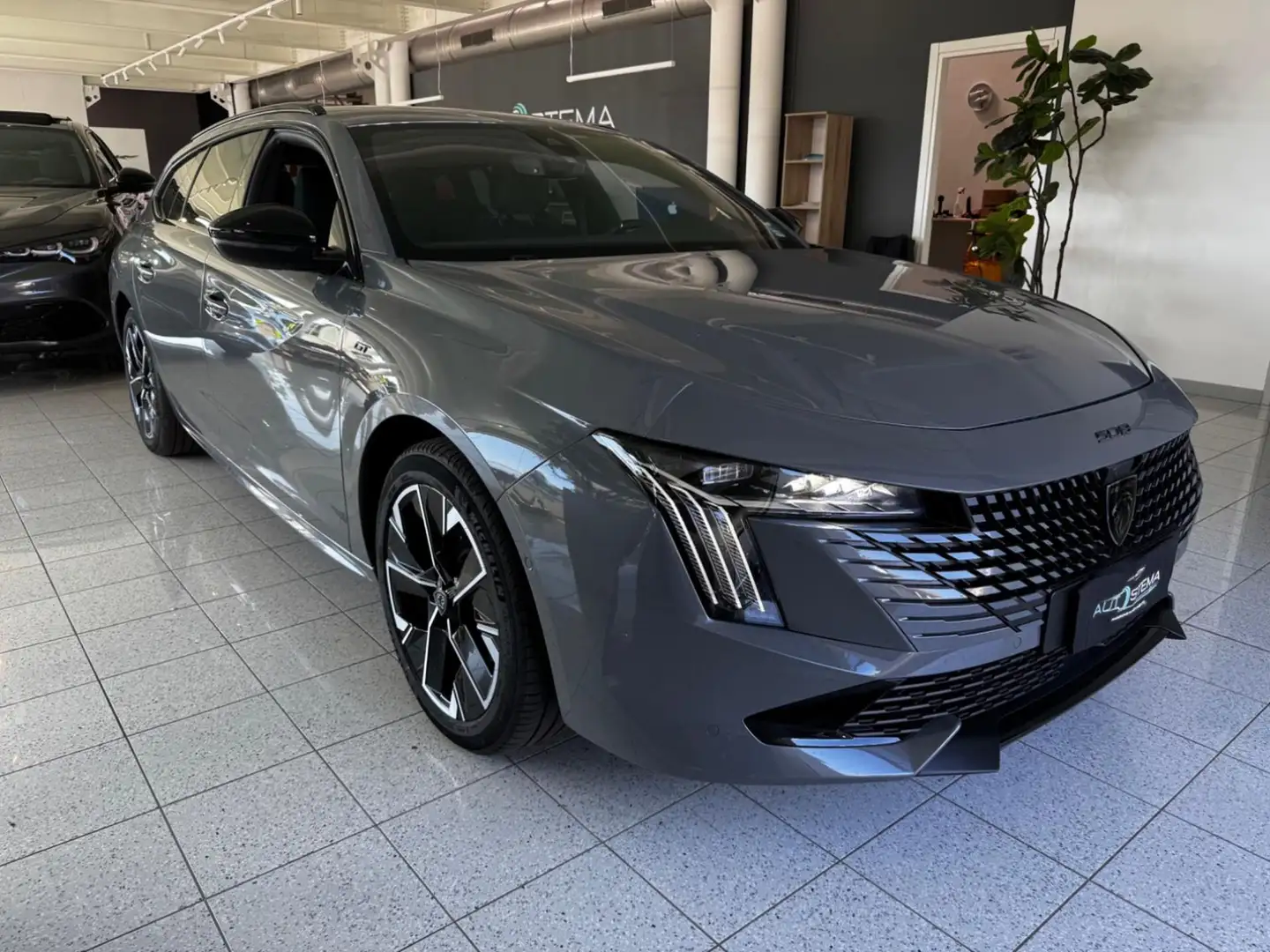 Peugeot 508 BlueHDi 130 Stop&Start EAT8 SW GT Gris - 1