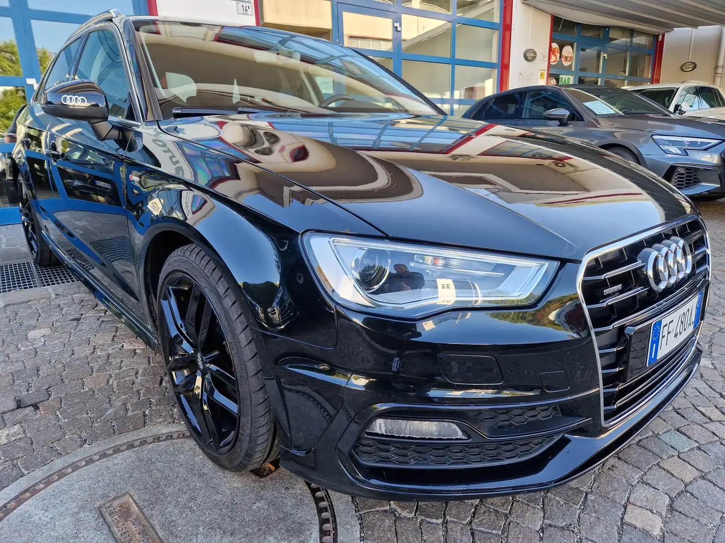 Audi A3 SPB 2.0 TDI 184Cv S line Str. quattro Bi-Xeno  E6b Nero - 2