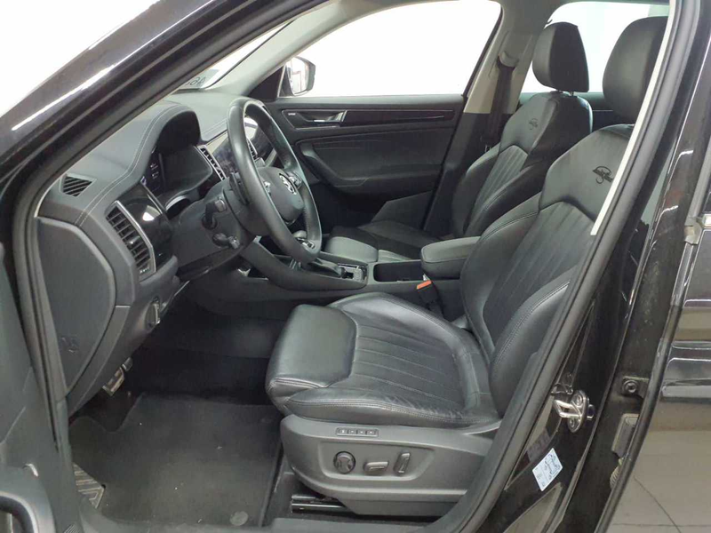 Skoda Kodiaq Kodiaq 2.0 TDI 4x4 L&K STH NAV LEDER — photo 3