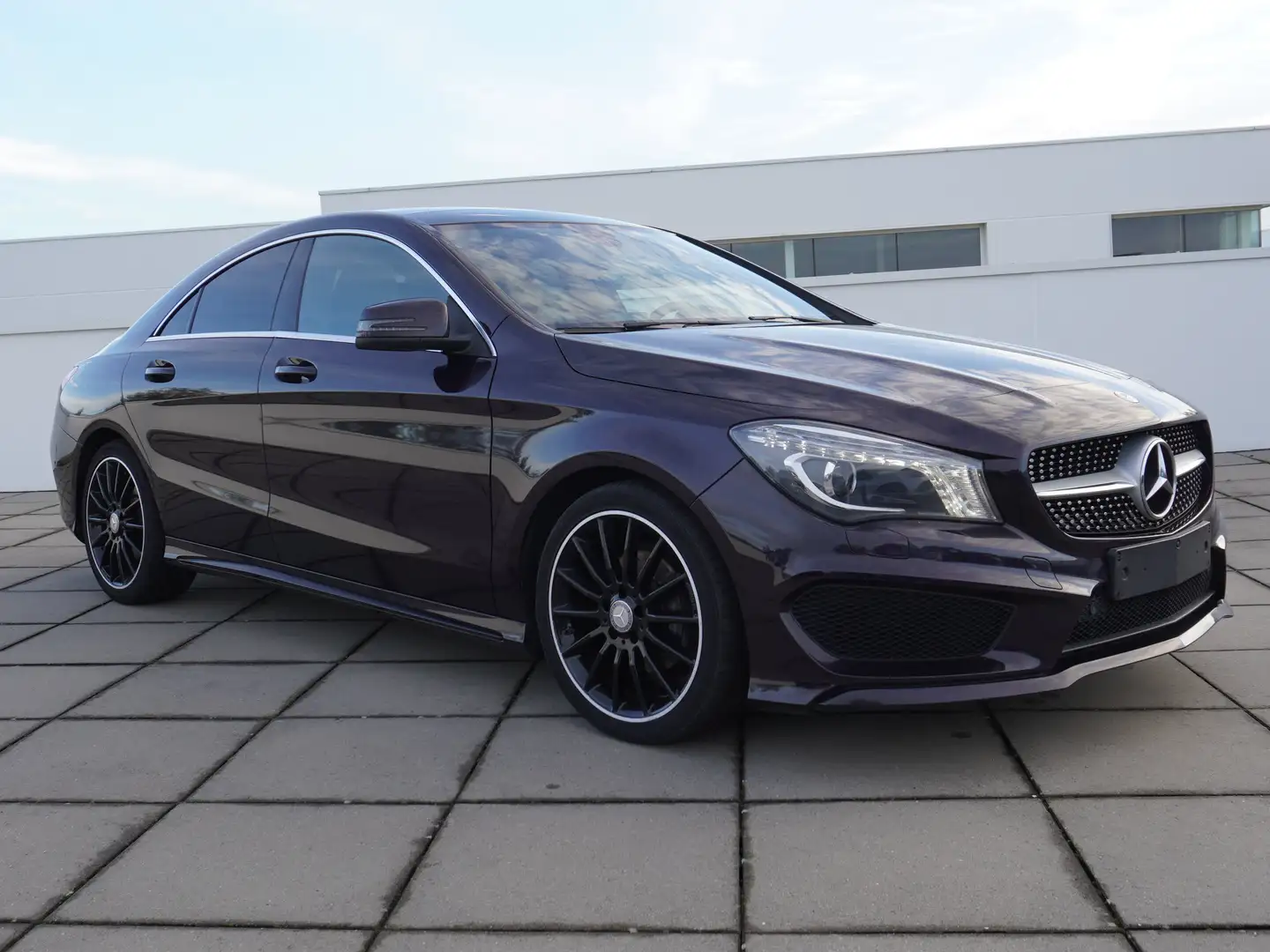 Mercedes-Benz CLA 180 AMG/18"/PANODAK/COLL PREVENT/ATTENTION ASSIST Fioletowy - 1