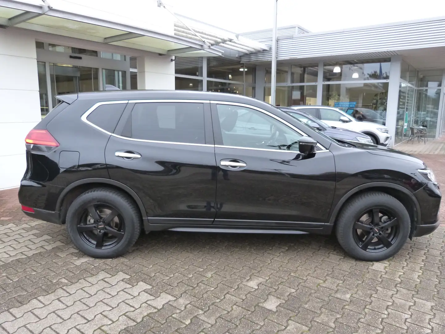 Nissan X-Trail X-Trail 1.6 DIG-T Acenta, Cam, Navi, Panorama,LM17 Schwarz - 2