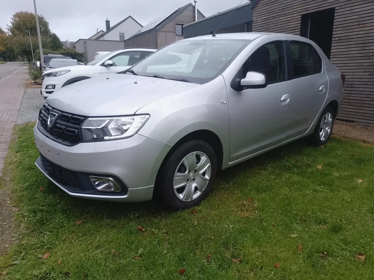 Dacia Logan Logan 0.9 TCe Lauréate Easy-R Argent - 1