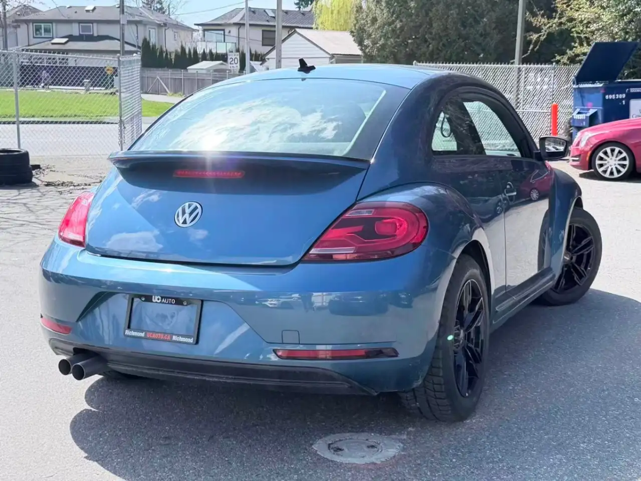 Volkswagen Beetle снимка Volkswagen Beetle