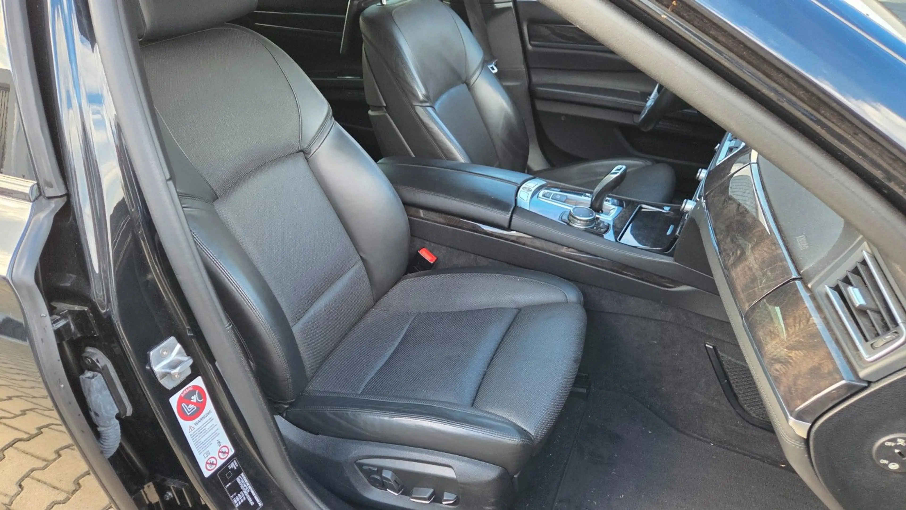 BMW 760 Li V12 / 79.600 km — photo 12