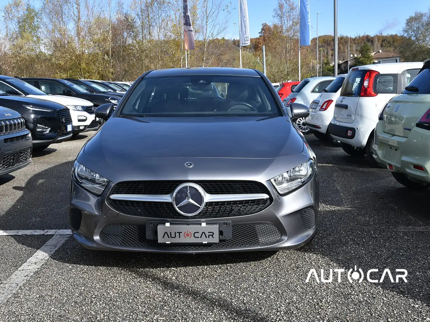 Mercedes-Benz A 180 d Business auto Gris - 2