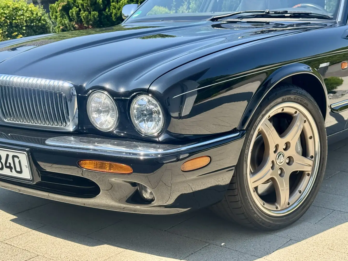 Daimler Super V8 4.0 Kompressor, LWB, X308, BBS Schwarz - 1