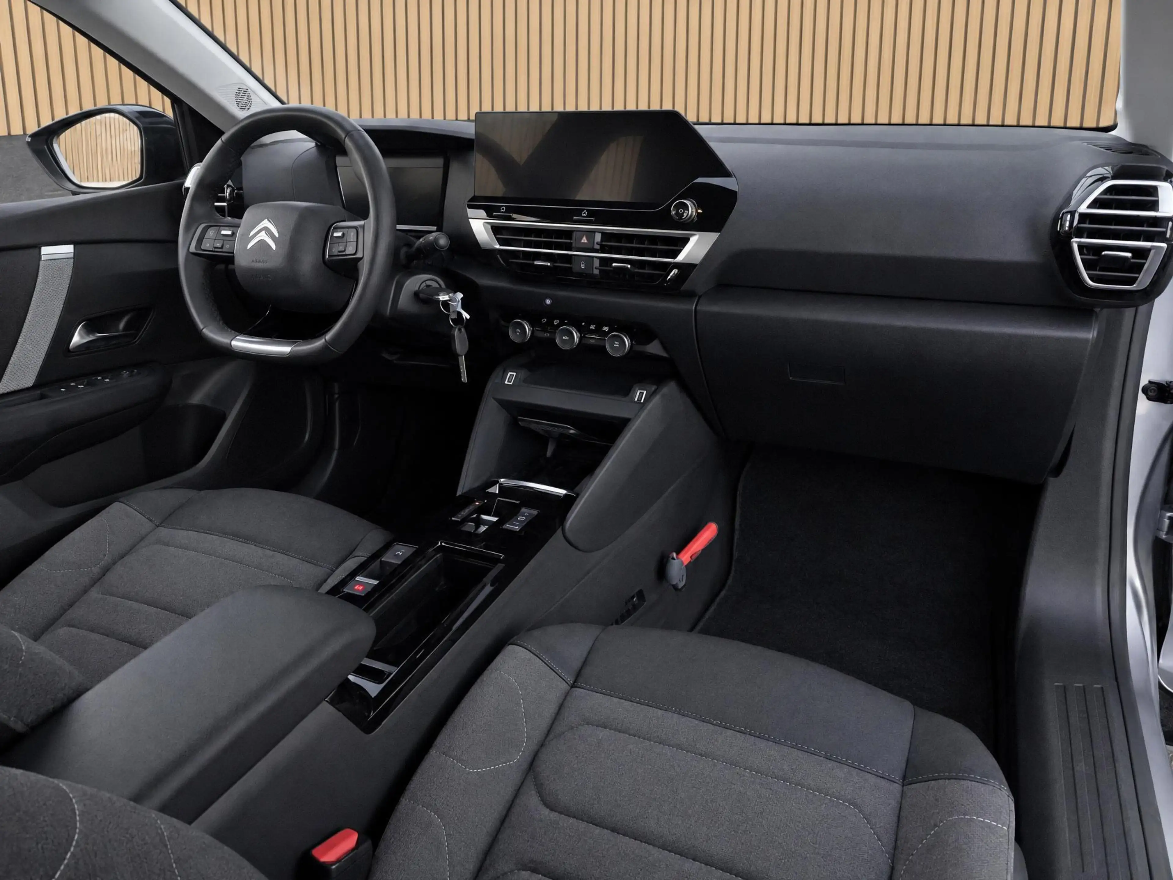 Citroen E-C4 Electric You 50 kWh | Apple Carplay / Climate / Camera — photo 3