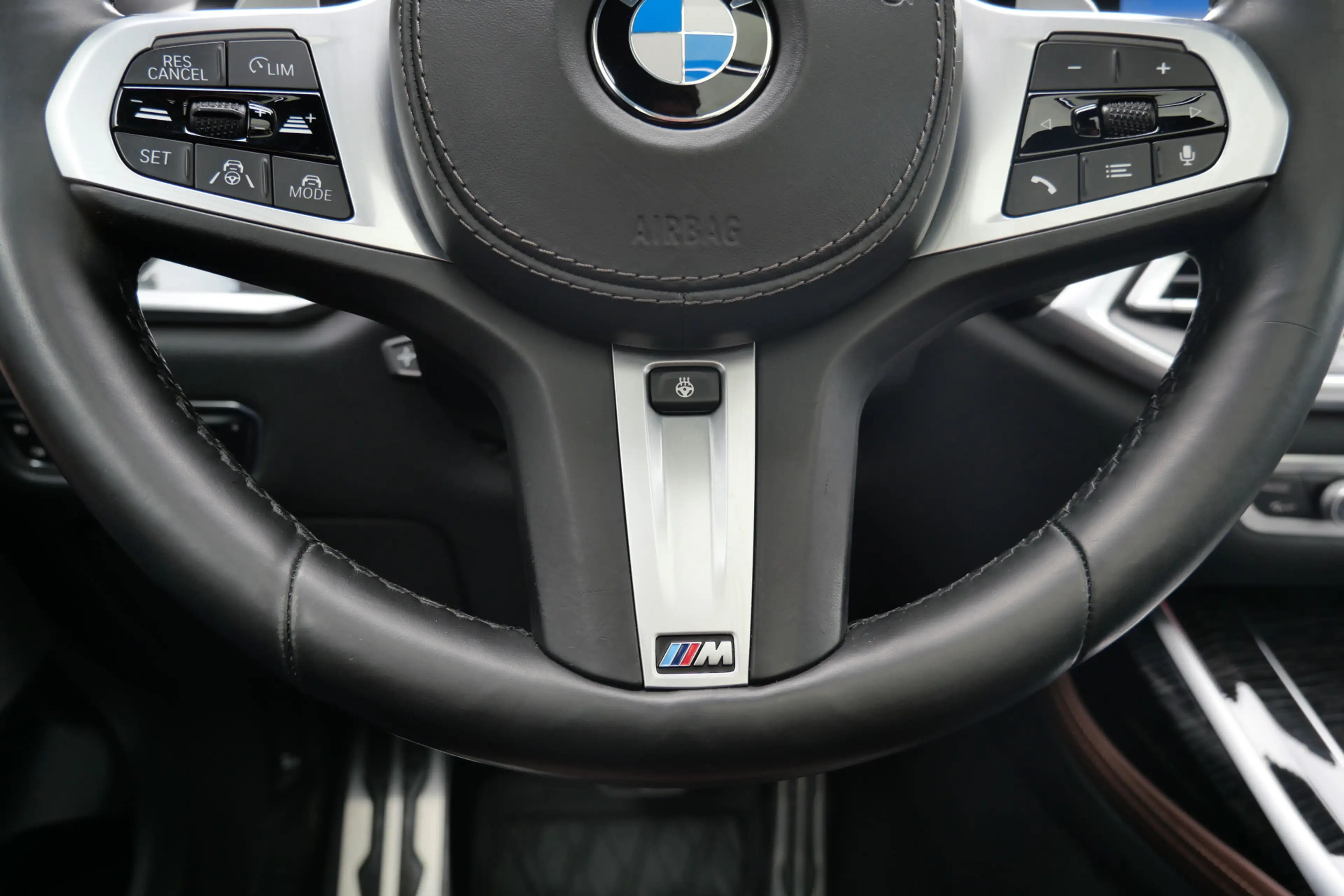 BMW X7 M50d 400 PK High Executive 7p | Pano | H&K | 22'' — photo 20